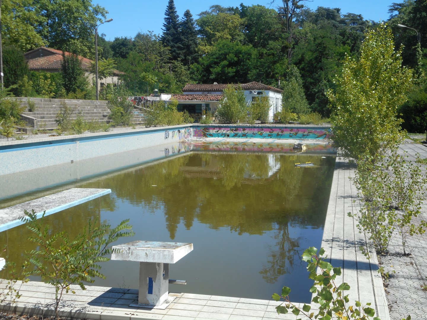 You are currently viewing Démolition de la piscine de Caussels à Albi (81)