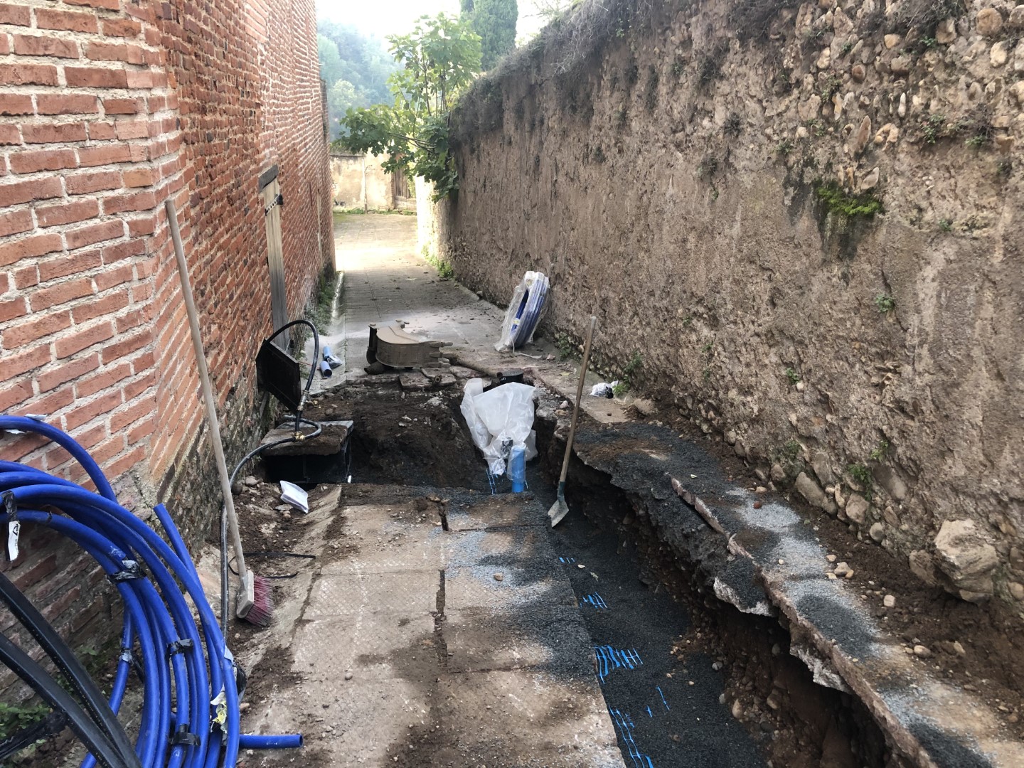 You are currently viewing Réfection des réseaux d’assainissement EU et d’eau potable AEP – Rue du Tendat à Albi (81)